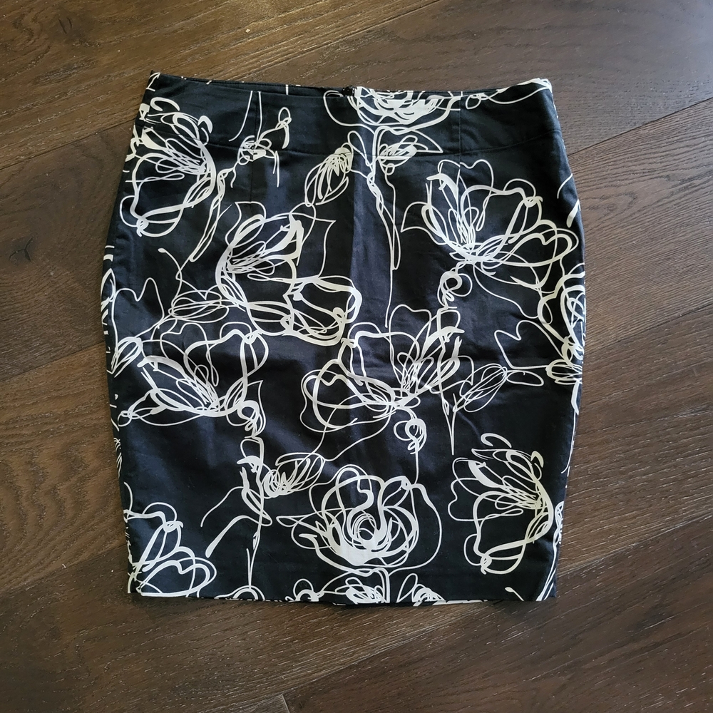 Mexx Black and White Floral Mini Skirt